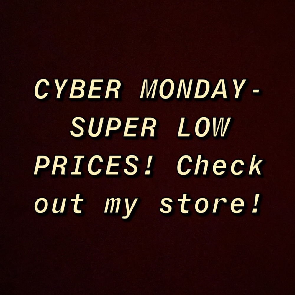 Cute plus sized clothing! Many are new!